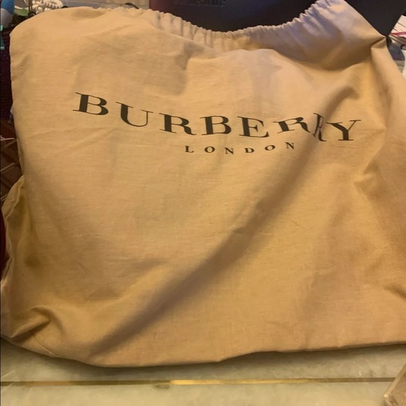 Authentic Burberry Nova matching wallet and purse - Picture 7 of 16